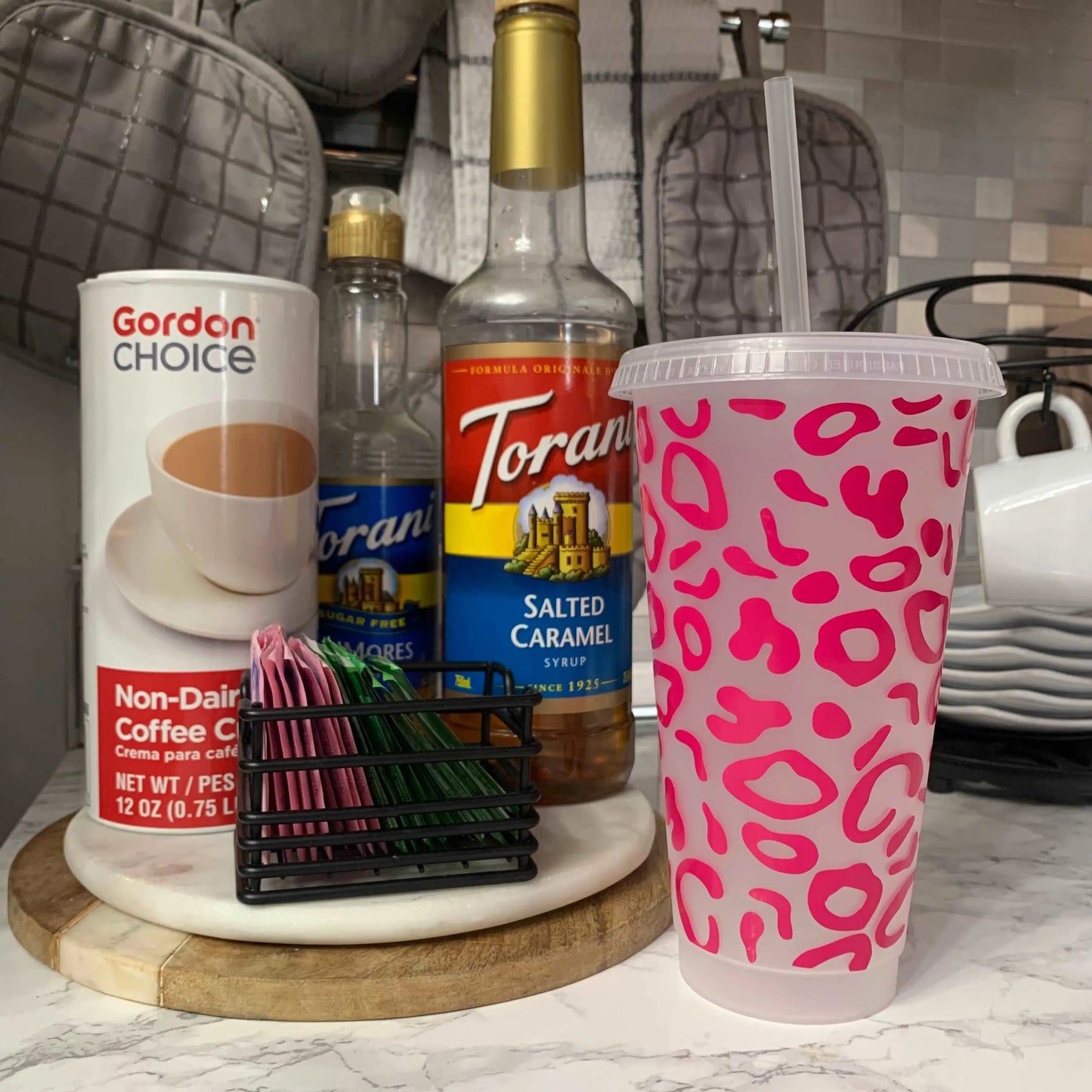 Leopard 24 oz. Venti Cold Cup - Daisie Boutique