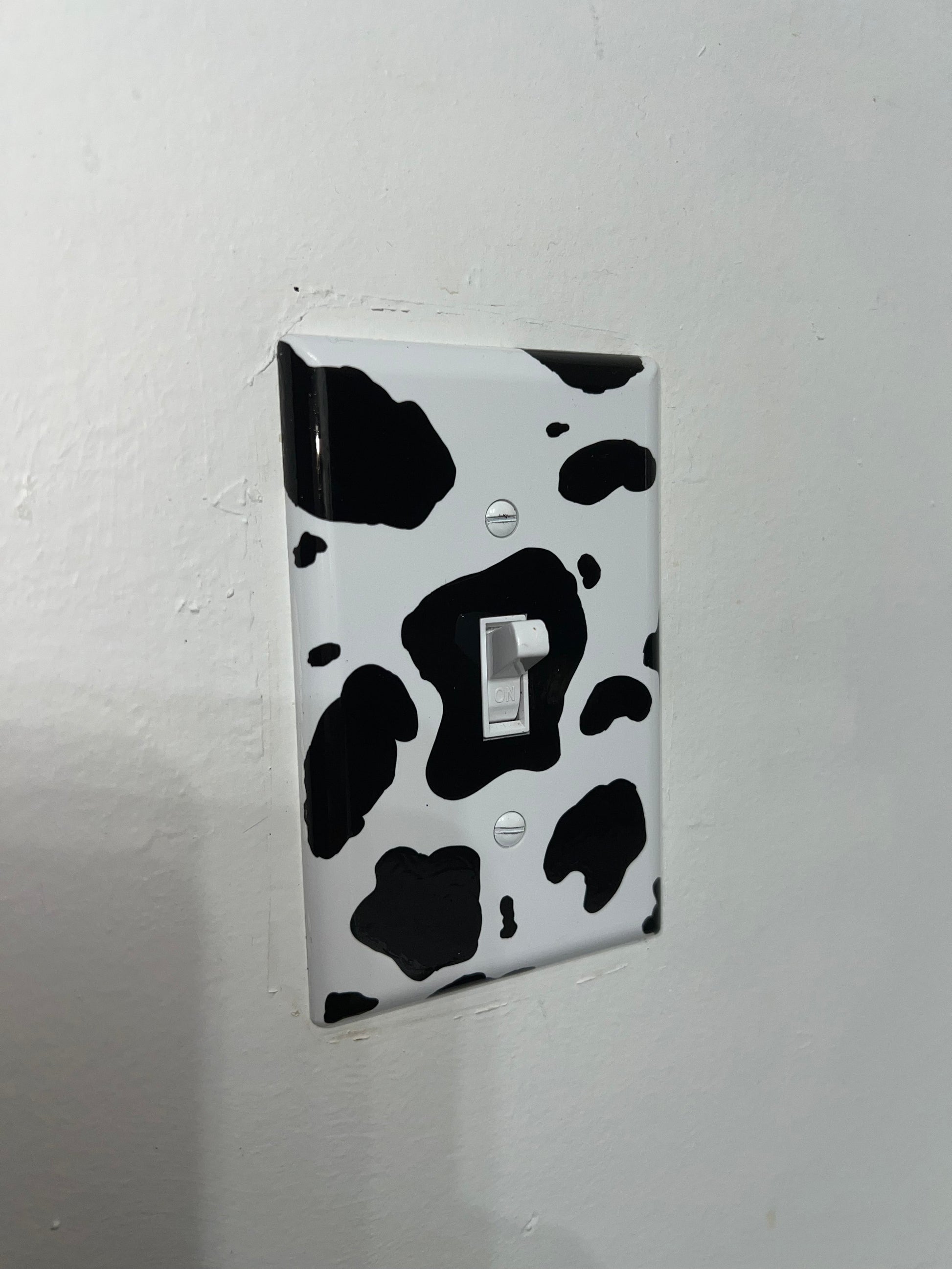 Cow Print Light Switch Plate – 1 Piece Daisie Boutique