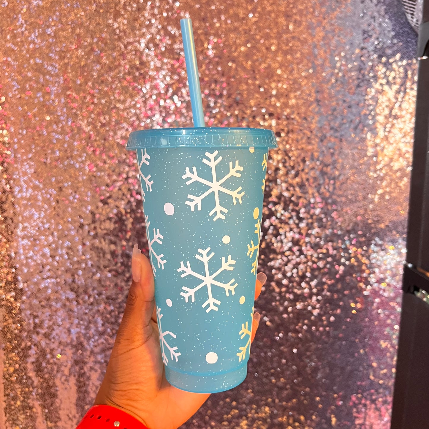 Sparkly Snowflake - 24 Ounce Cold Cup Daisie Boutique