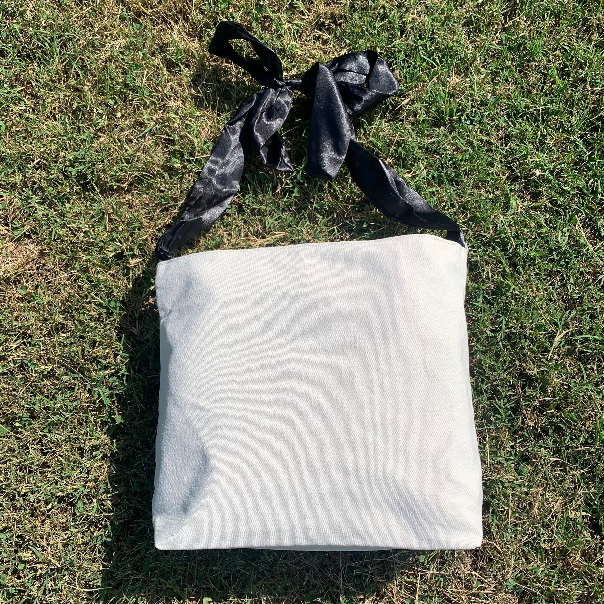 Canvas bow bag