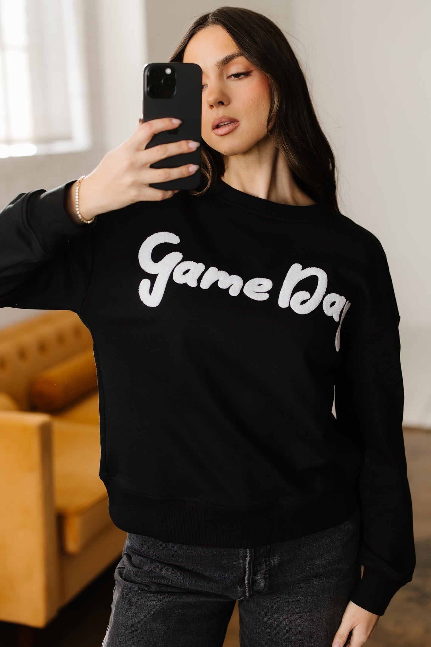 Chenille Game Day Graphic Sweatshirt - Black Dear-Lover Dropshipping
