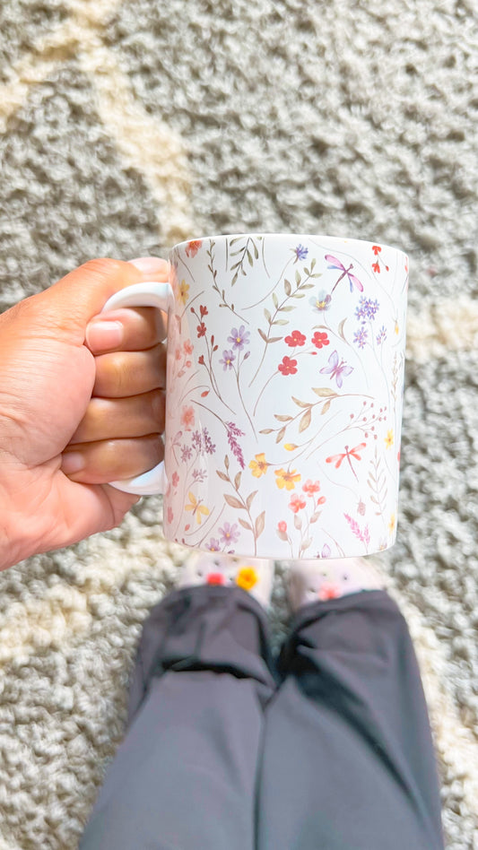 Dainty Floral 11 Oz. Ceramic Mug Daisie