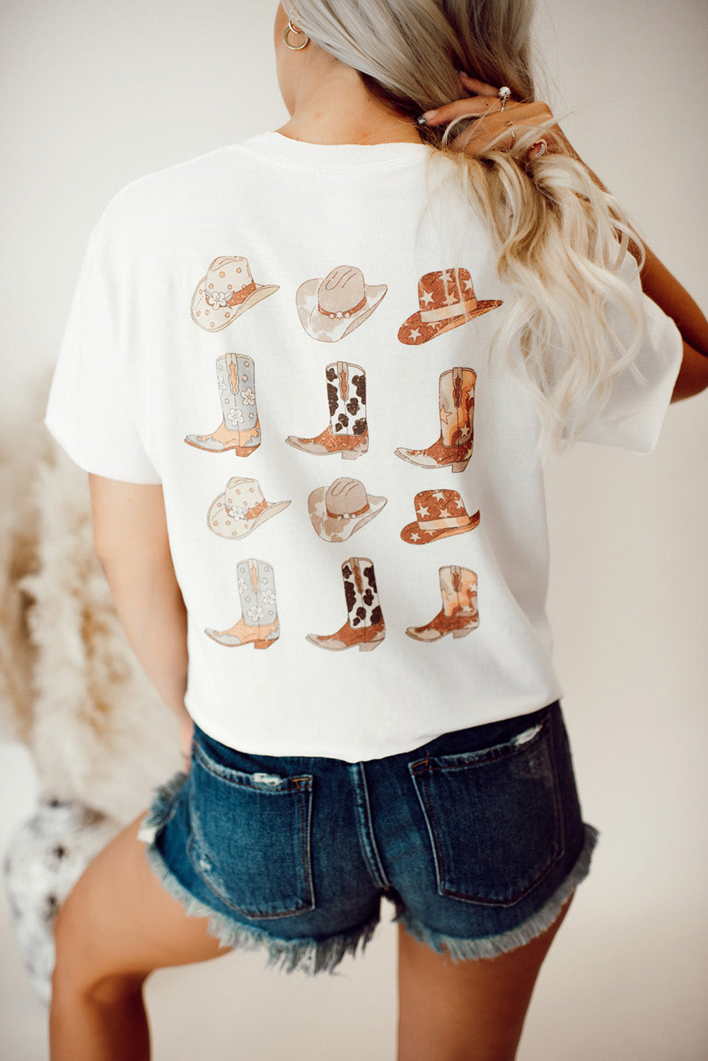 Cowboy Hat & Boots Graphic Tee - White Daisie Boutique