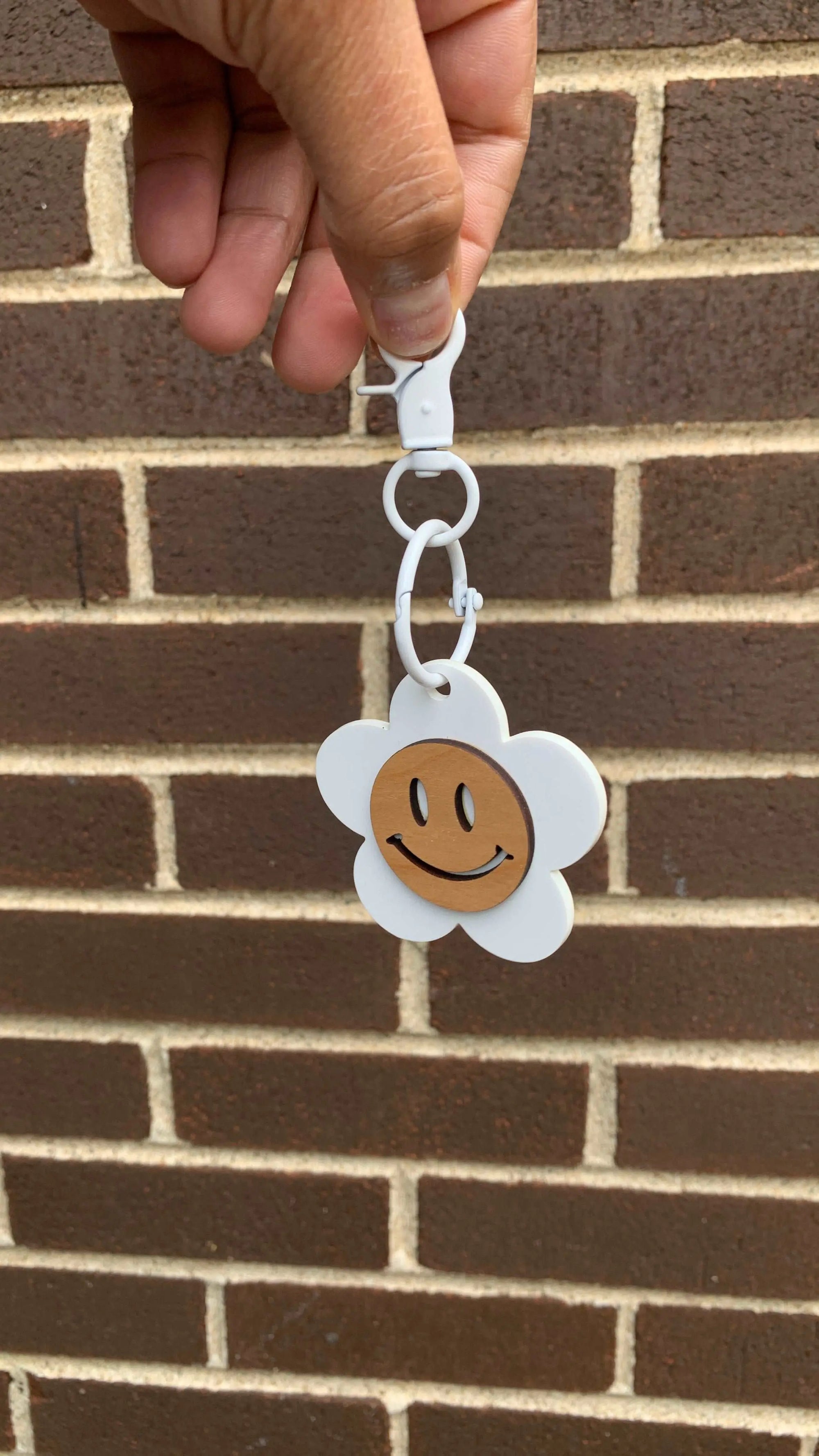 Daisie Keychain V1 Daisie Boutique