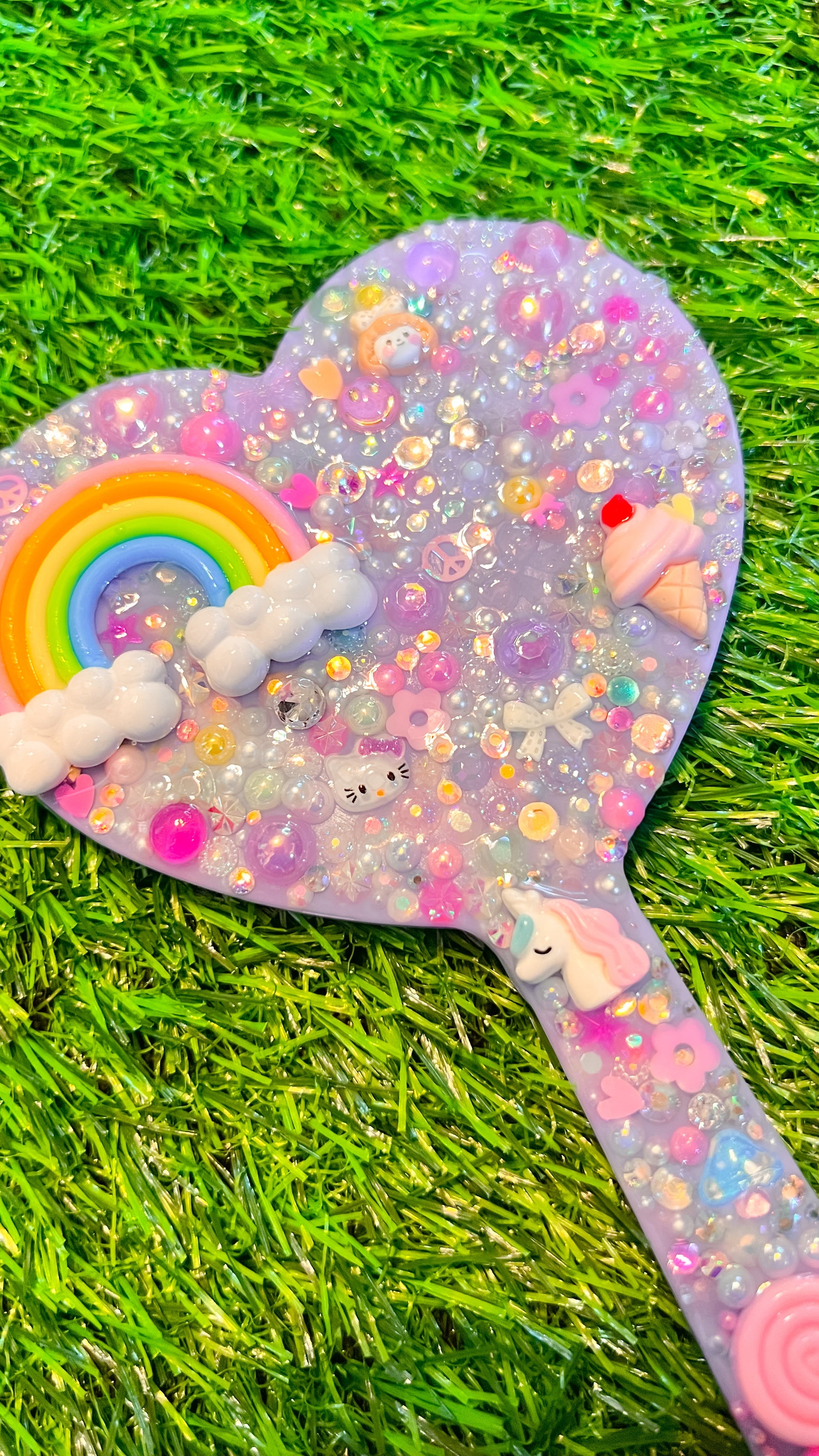 Cutie Junk Charm Mirror - Heart Shaped Handheld Bedazzled Mirror Daisie Boutique