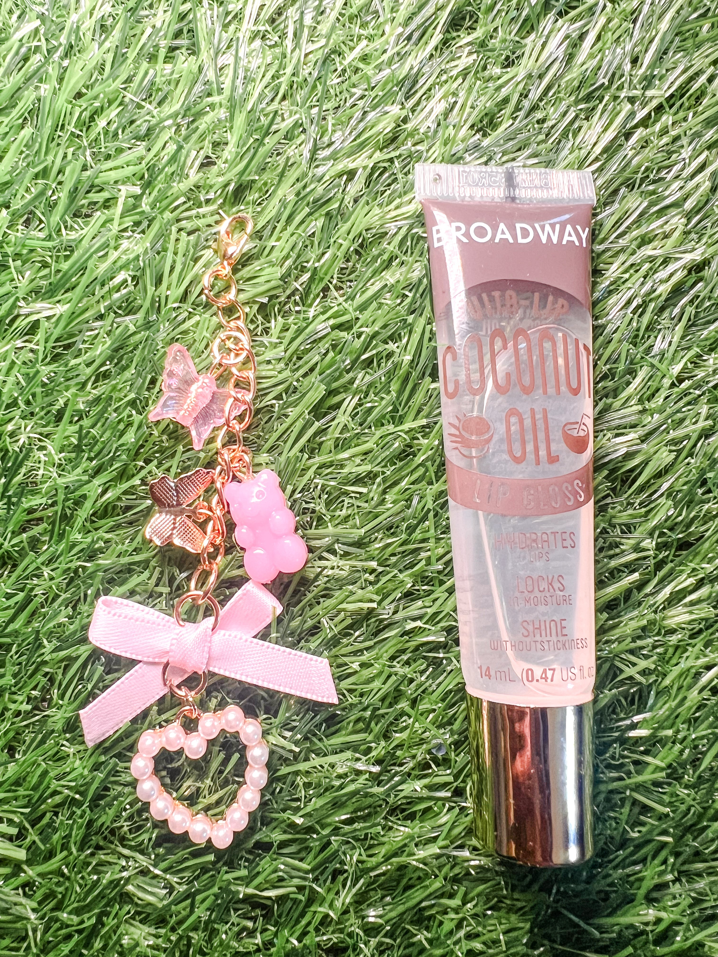 Cutie Lipgloss Charm Chain – Detachable & Reusable Lip Gloss Holder with Mini Clasp (gloss not included) Daisie Boutique