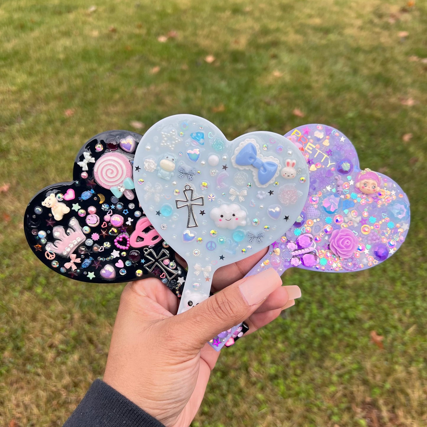 Junk Charm Mirror - Heart Shaped Handheld Beauty Mirror Daisie Boutique