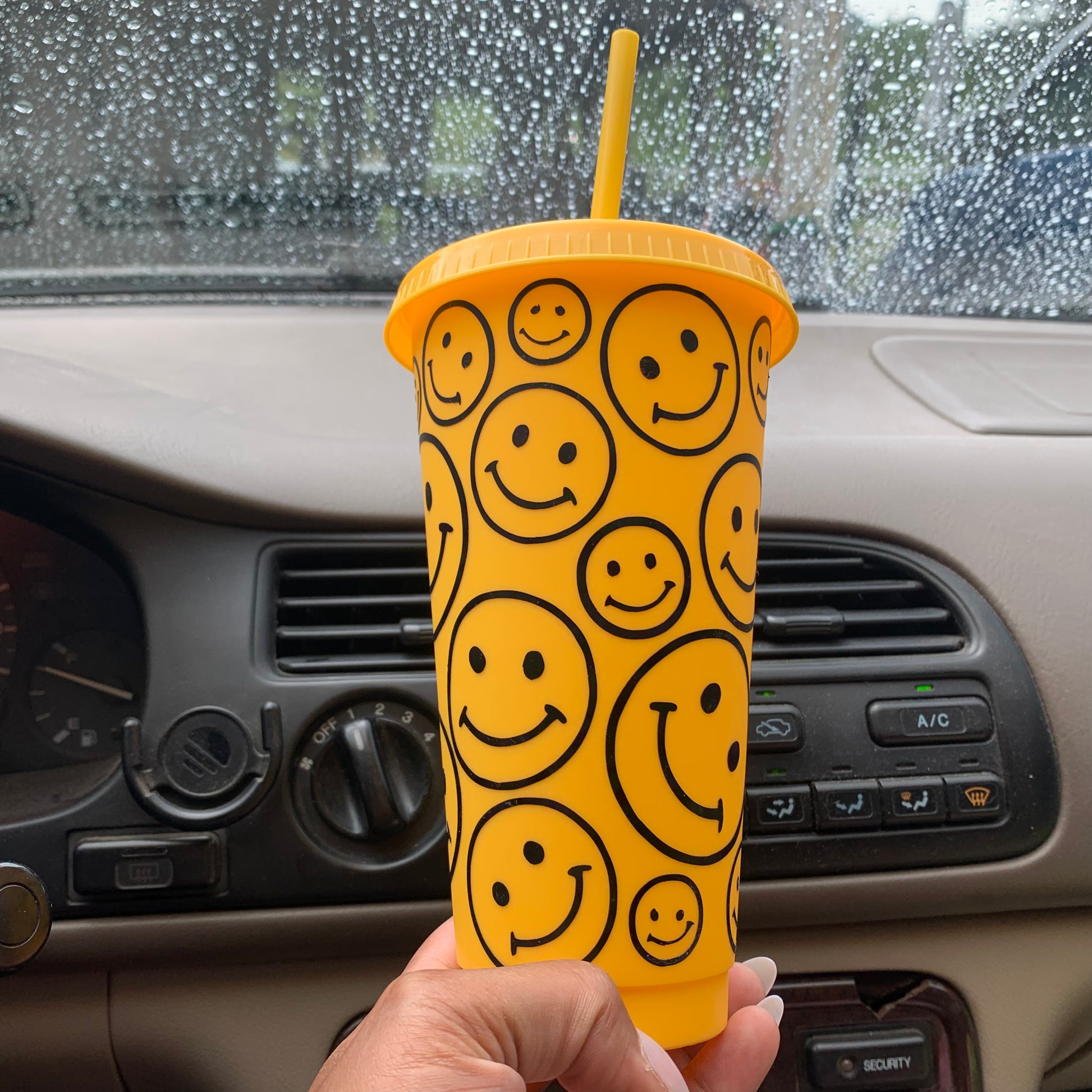 Smiley 24 Oz. Cold Cup Daisie Boutique