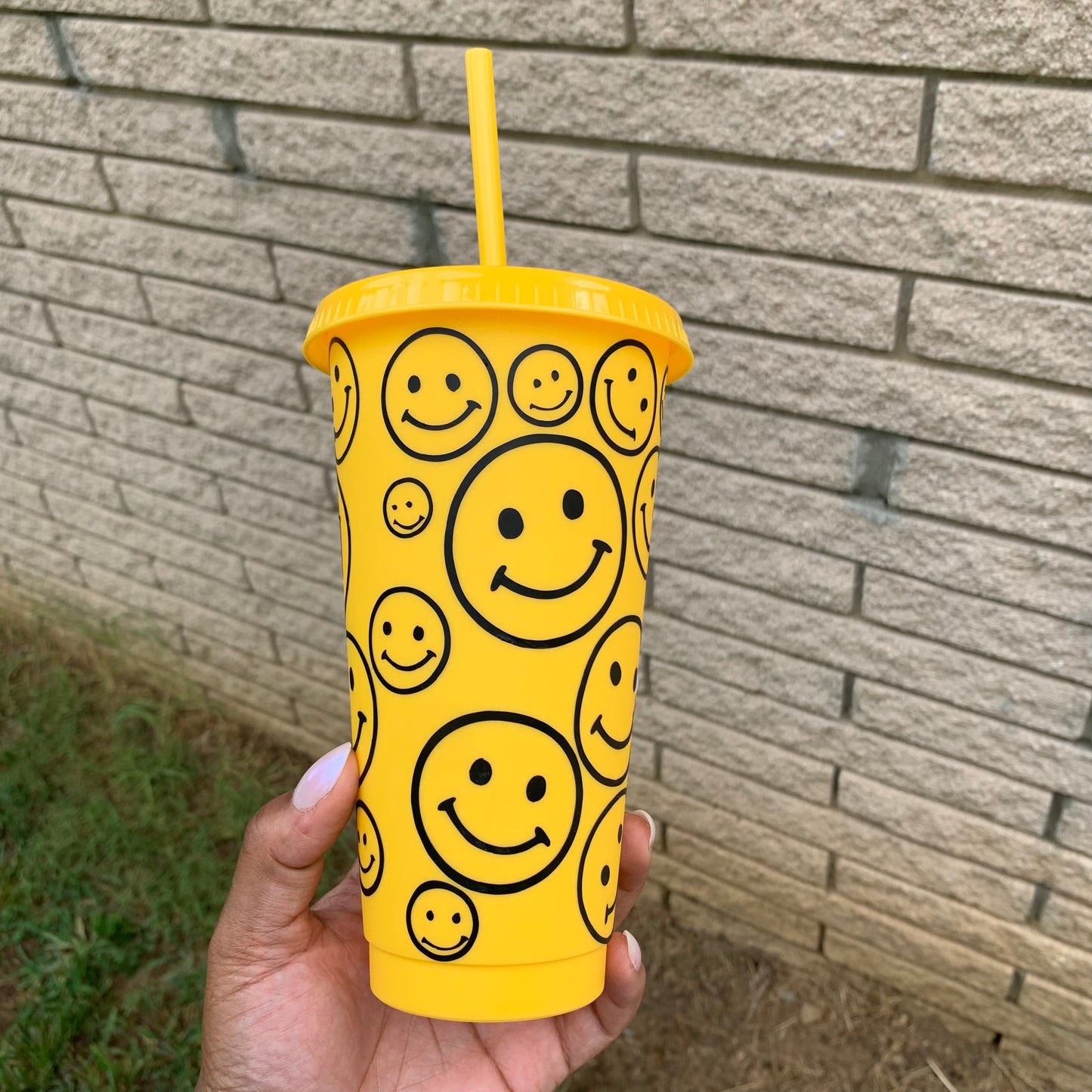 Smiley 24 Oz. Cold Cup Daisie Boutique