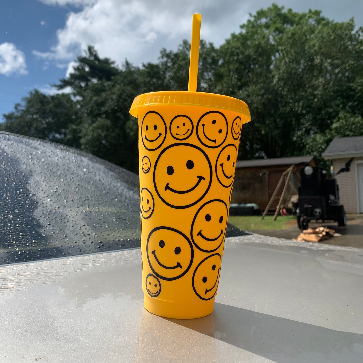 Smiley 24 Oz. Cold Cup Daisie Boutique