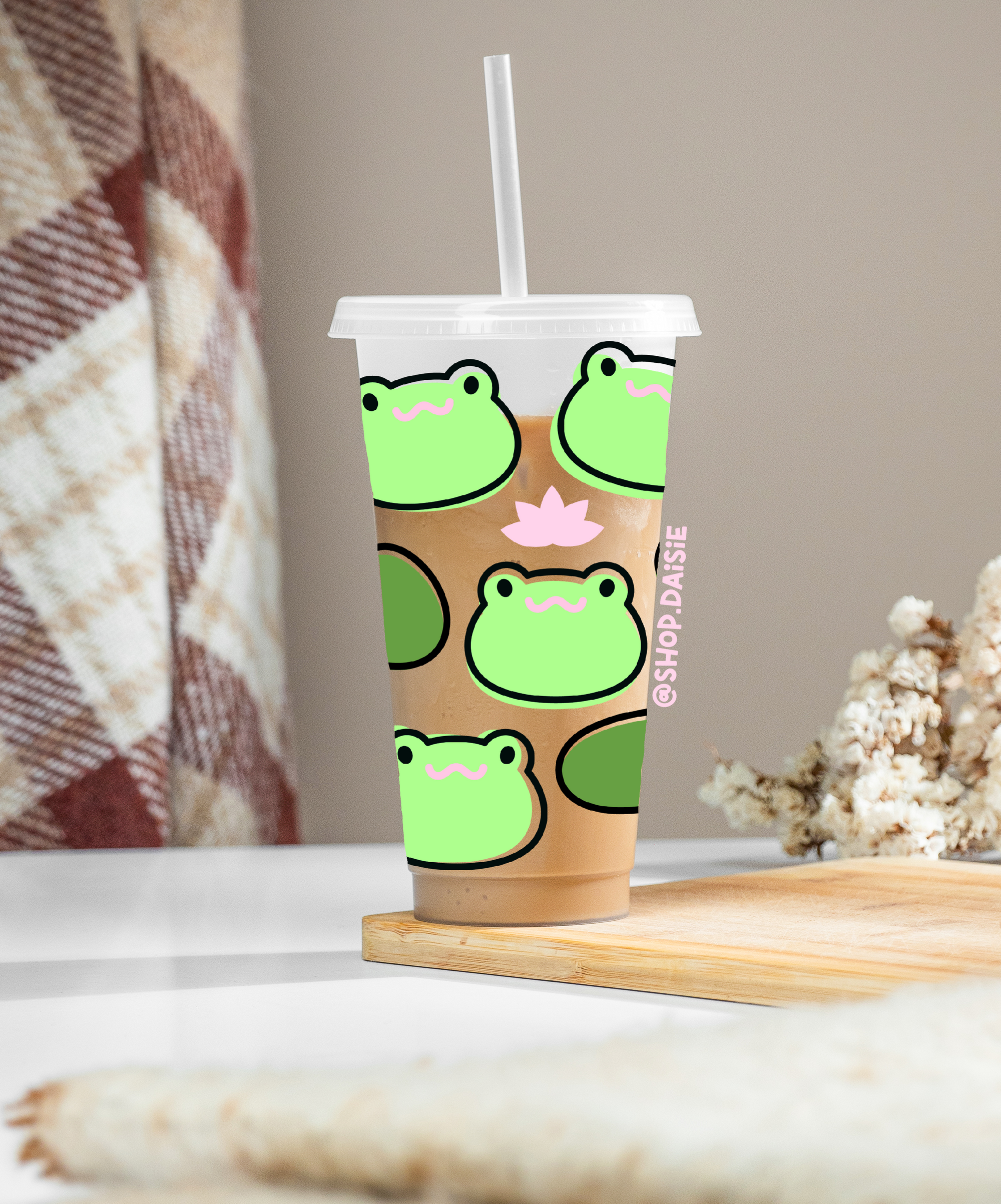 Cutie Frog Lily pad - 24 Ounce Cold Cup