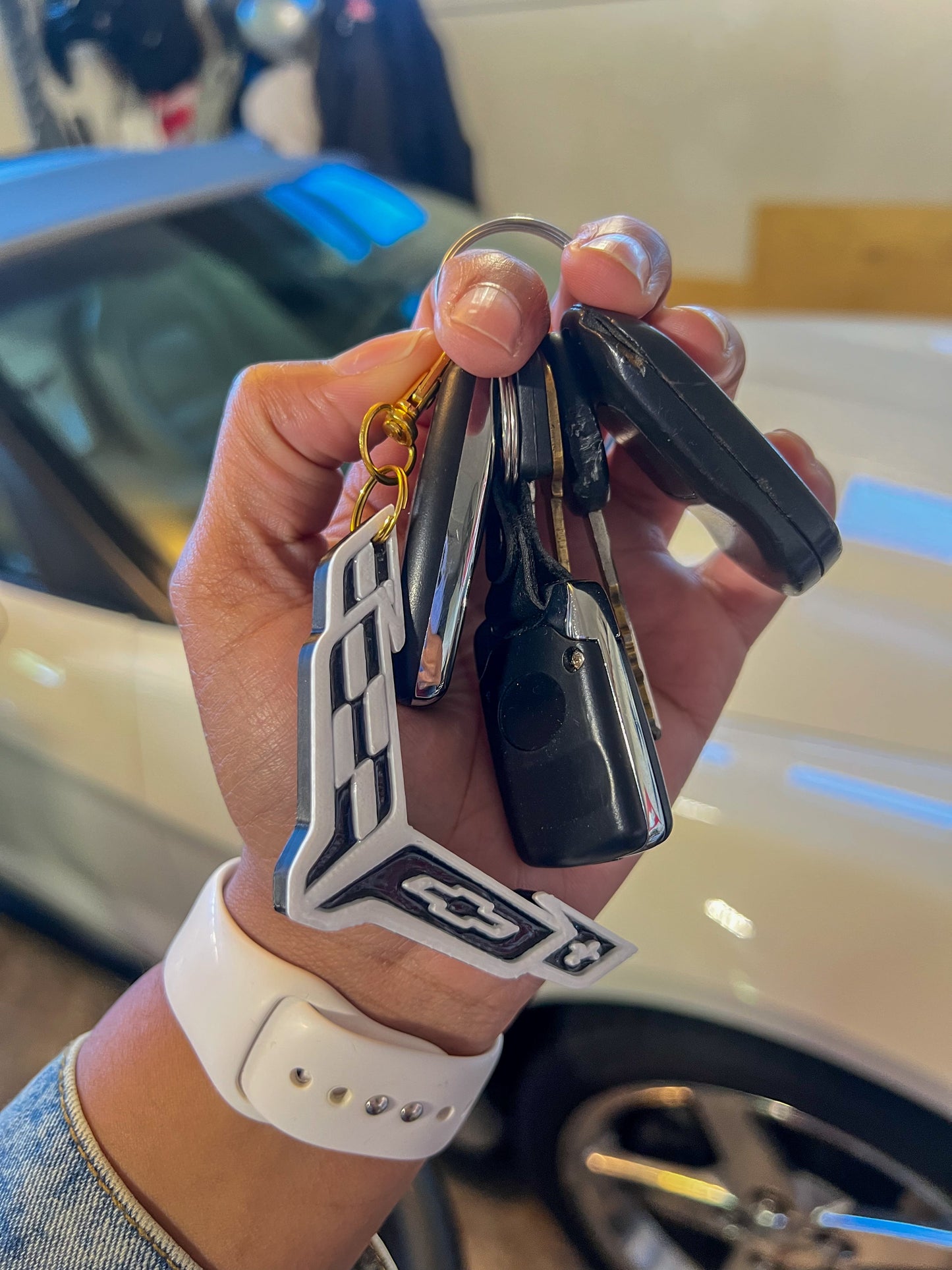 Daisie Boutique Vette Emblem Keychain | Black & White Corvette Symbol Key Chain | Gold Clasp | Car Enthusiast Gift | Vette Owner Accessories ACCESSORIES - OTHER