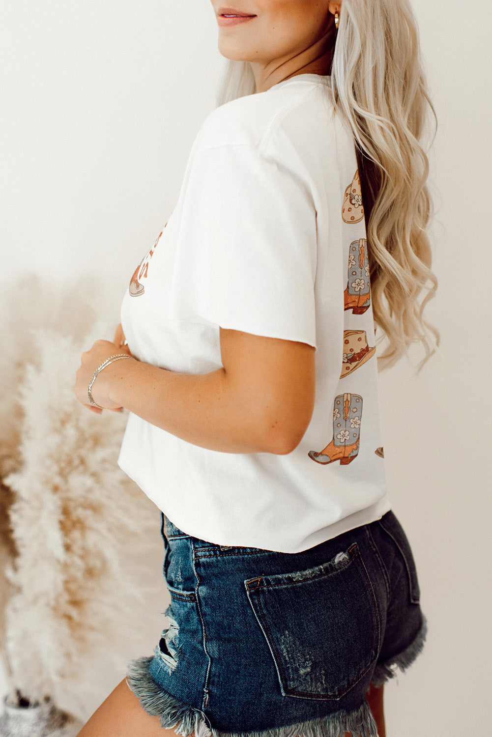 Cowboy Hat & Boots Graphic Tee - White Daisie Boutique