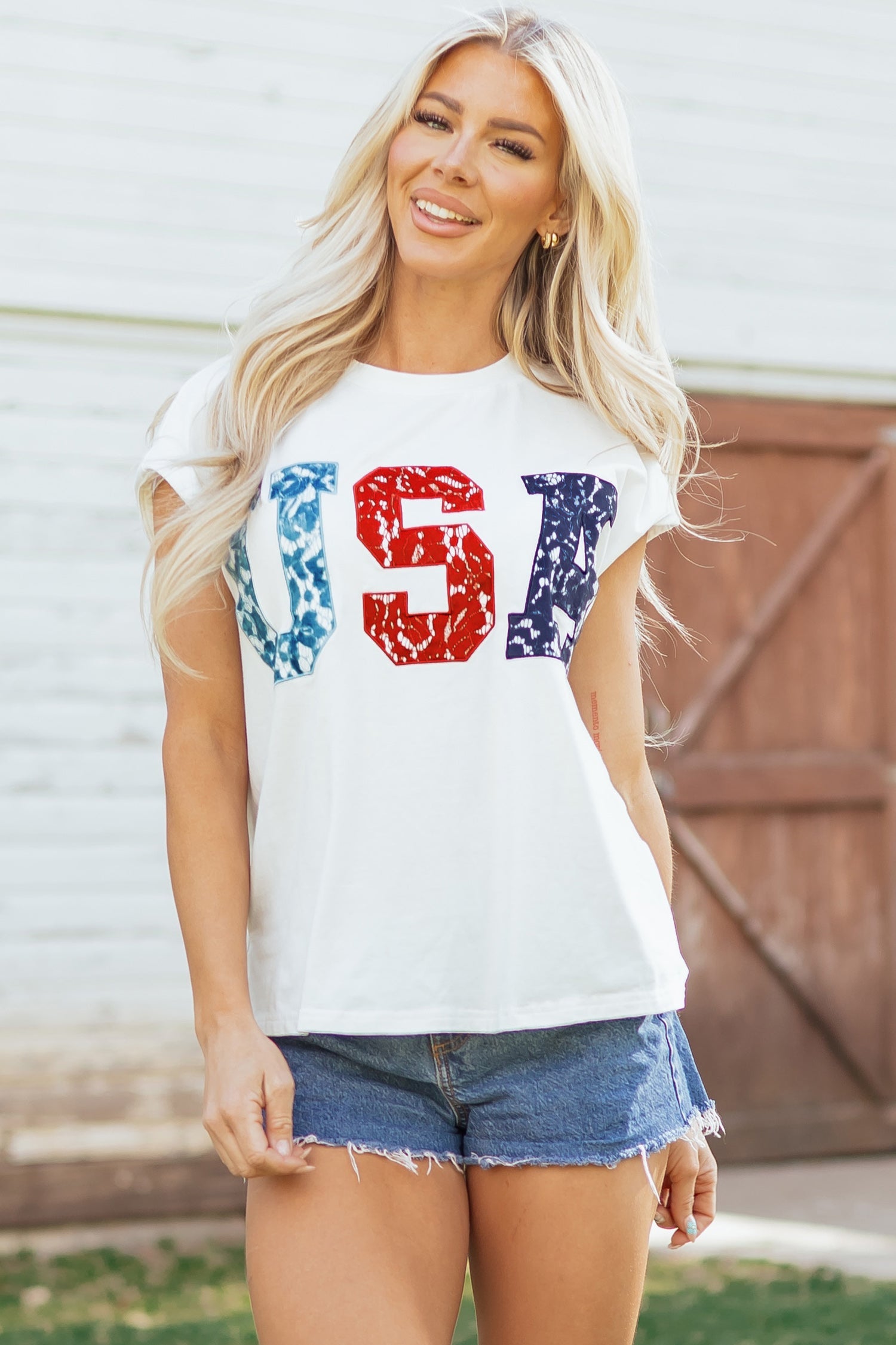 Daisie Boutique USA Graphic Comfy Tee REGULAR - Tops