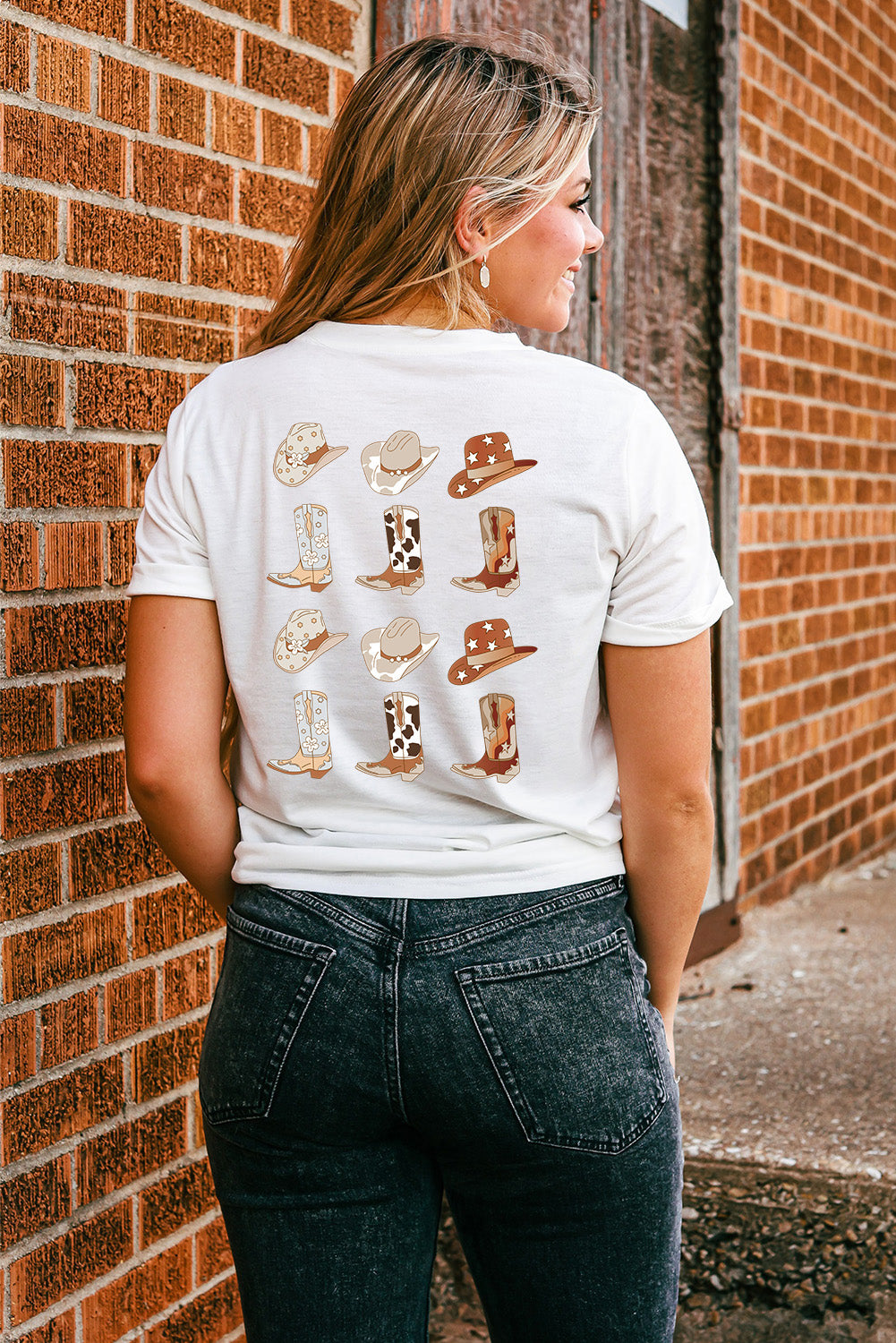 Cowboy Hat & Boots Graphic Tee - White Daisie Boutique