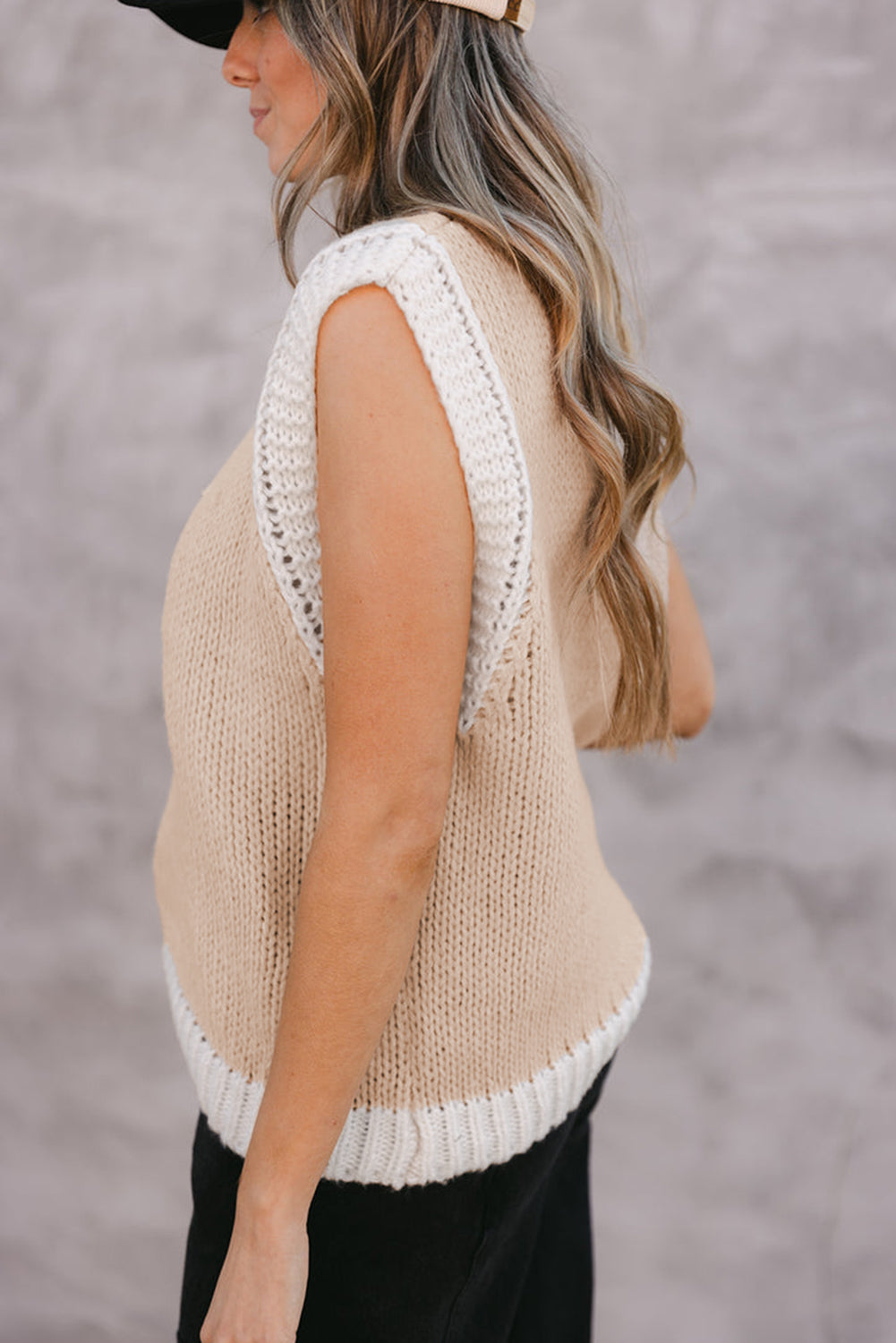 Woven Horseshoe Sweater Vest Daisie Boutique