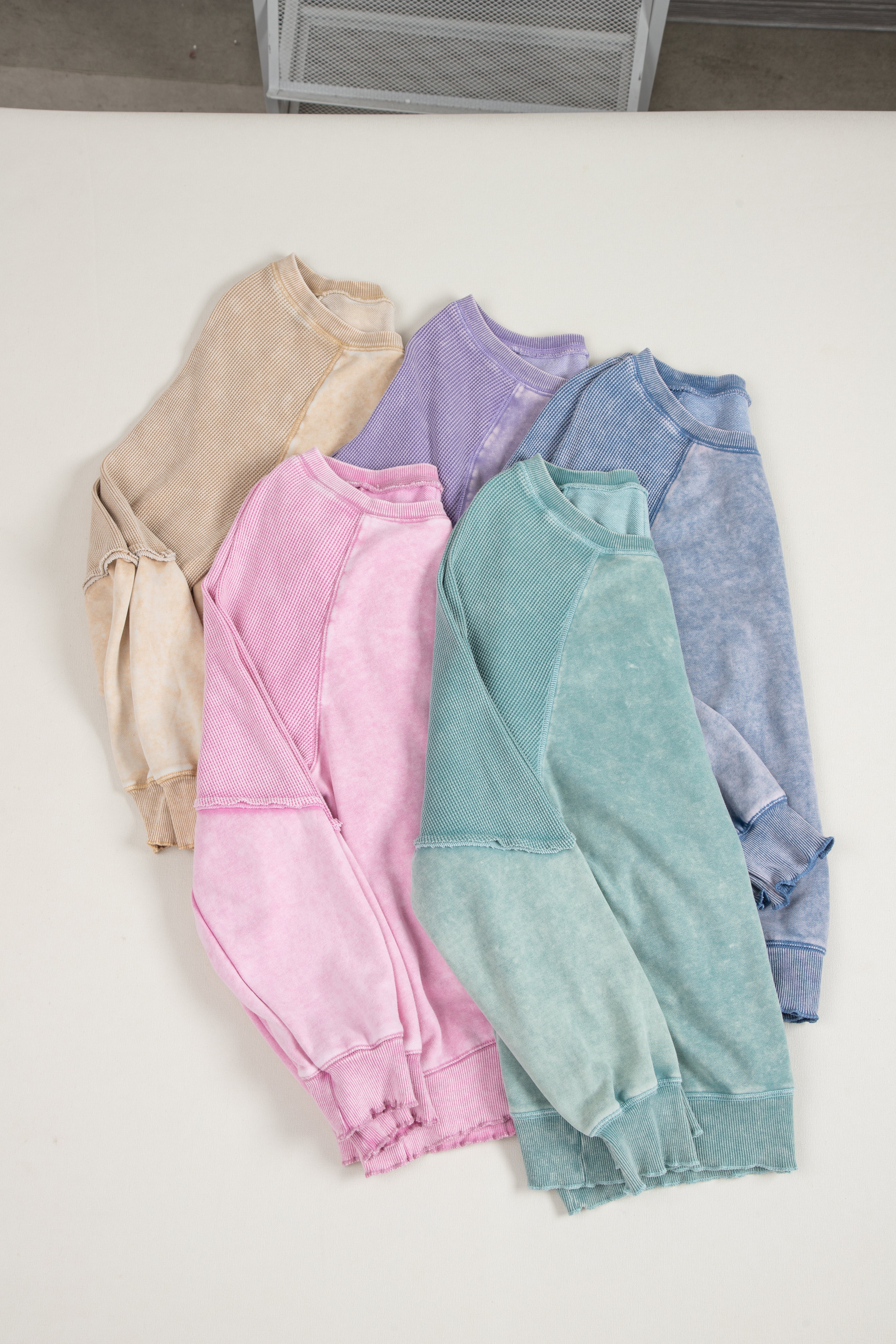 Waffle Knit Raglan Sleeve Sweatshirt - Lavender Daisie Boutique